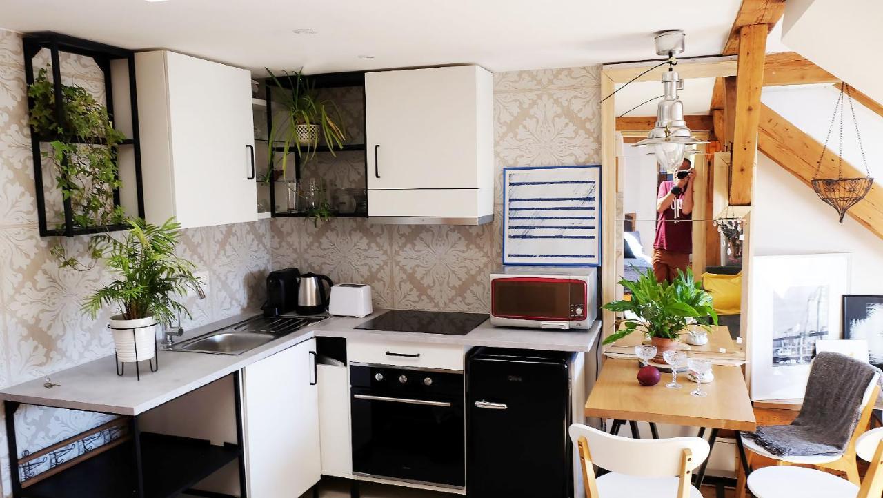 Studio Blizko Centra, Zilinska 20 Bratislava Luaran gambar